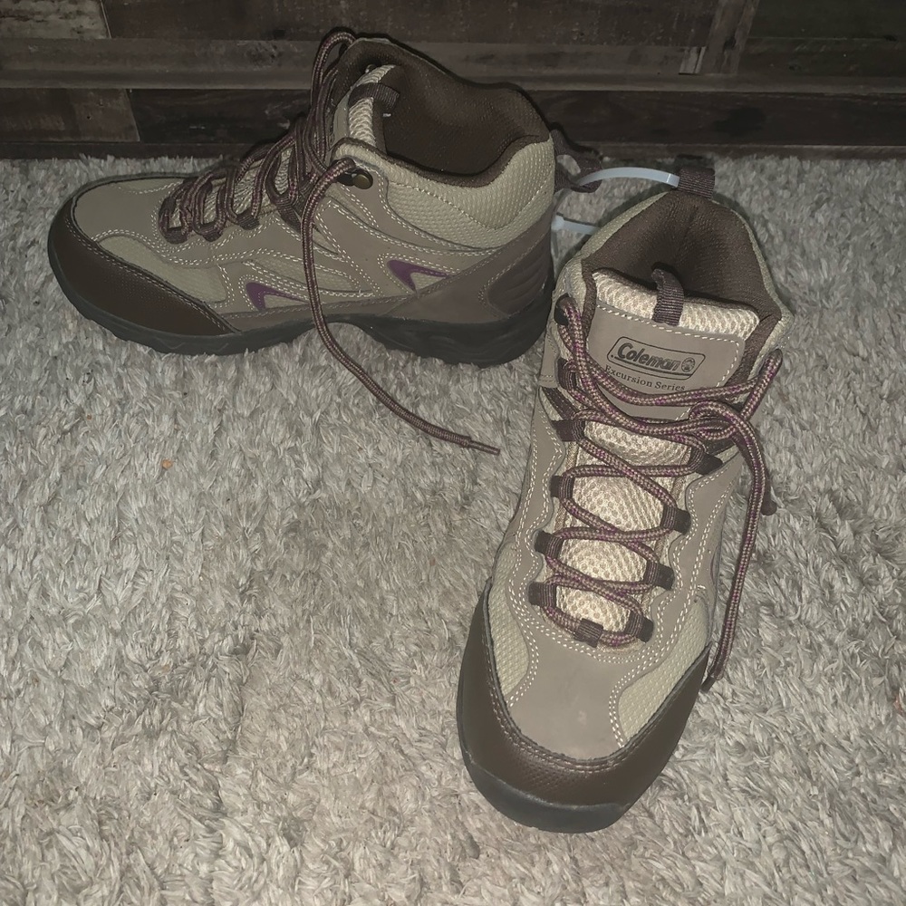 womens hiking boots